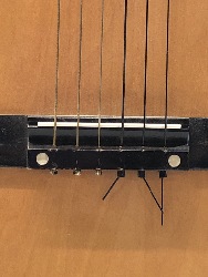 551858