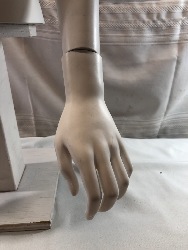 551873