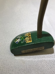 551878