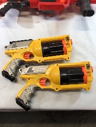 551943