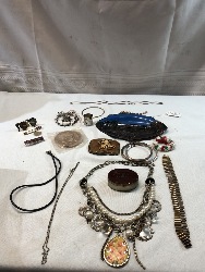 553517