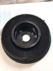 553825