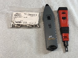 553933