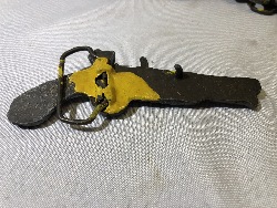 553966