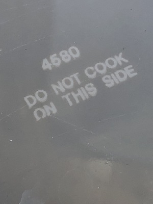 554743