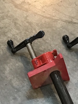 554753