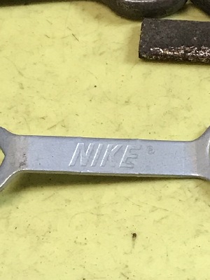 555863