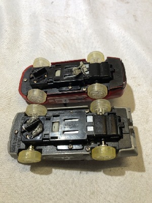 555873
