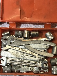 554599
