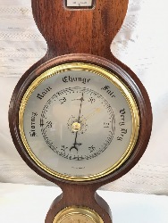 554828