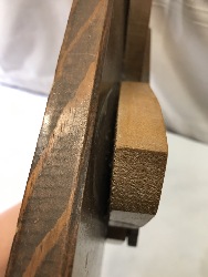 554972