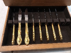 555216