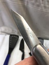 555621