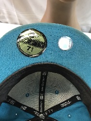555878