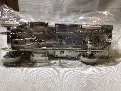 555906