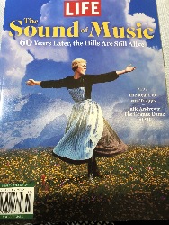555961