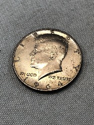 556163