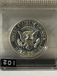 556195