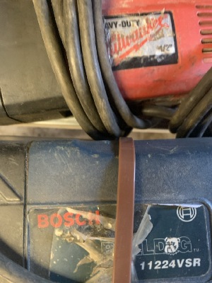 548834