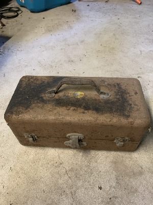 552370