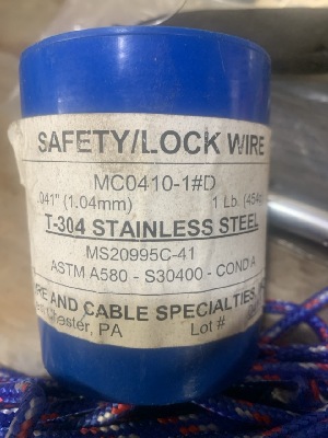 552798