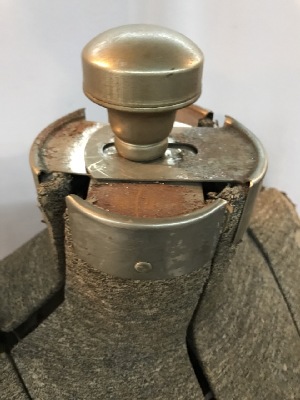 556322