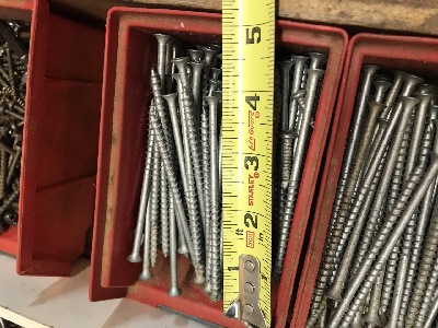 556745