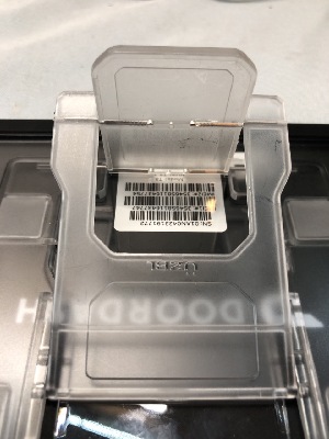 556884