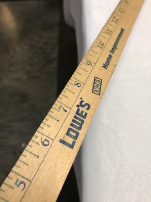 556946