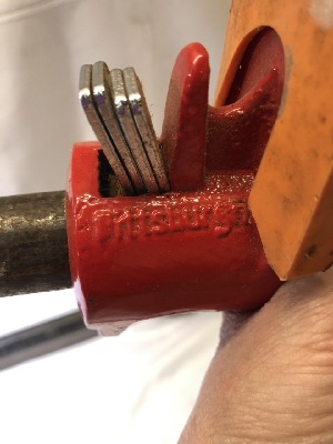 556959