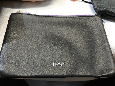 557026