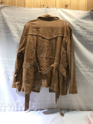 557073