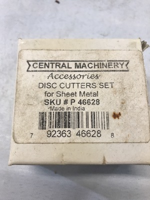 557163