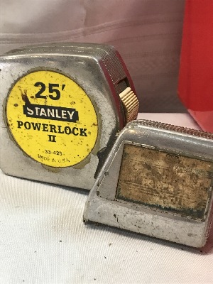557277