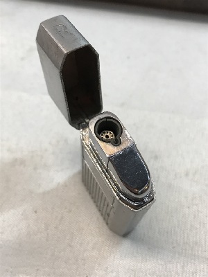 557299