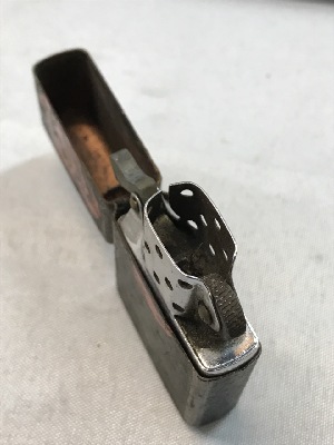 557302