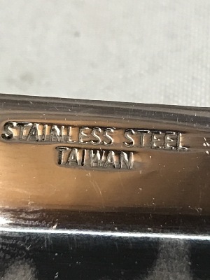 557320