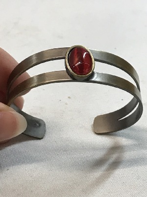 557345