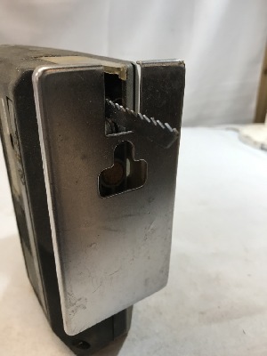 557394