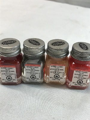 557468