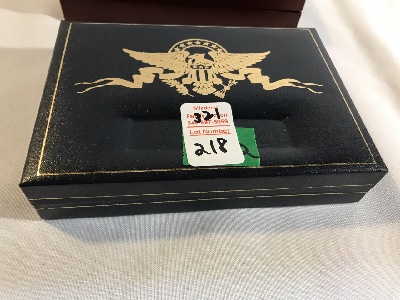 557831