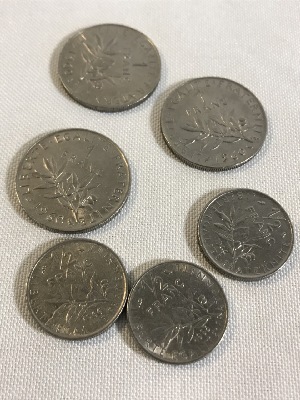 557922