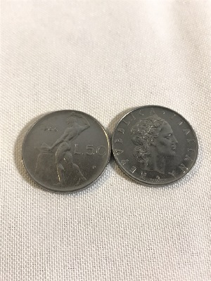 557923