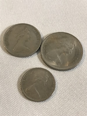 557926