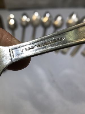 558040
