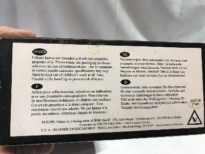 558083
