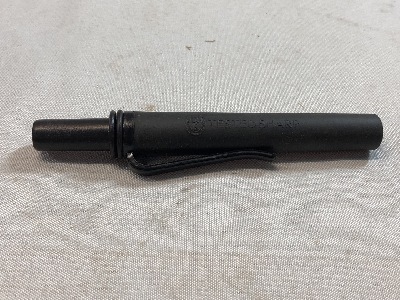 558203