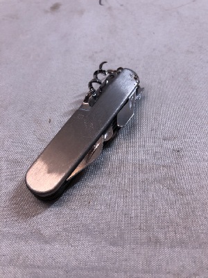 558228