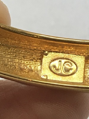 558247