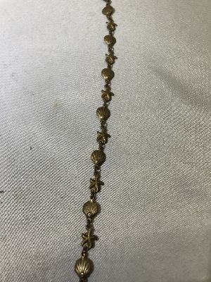 558323